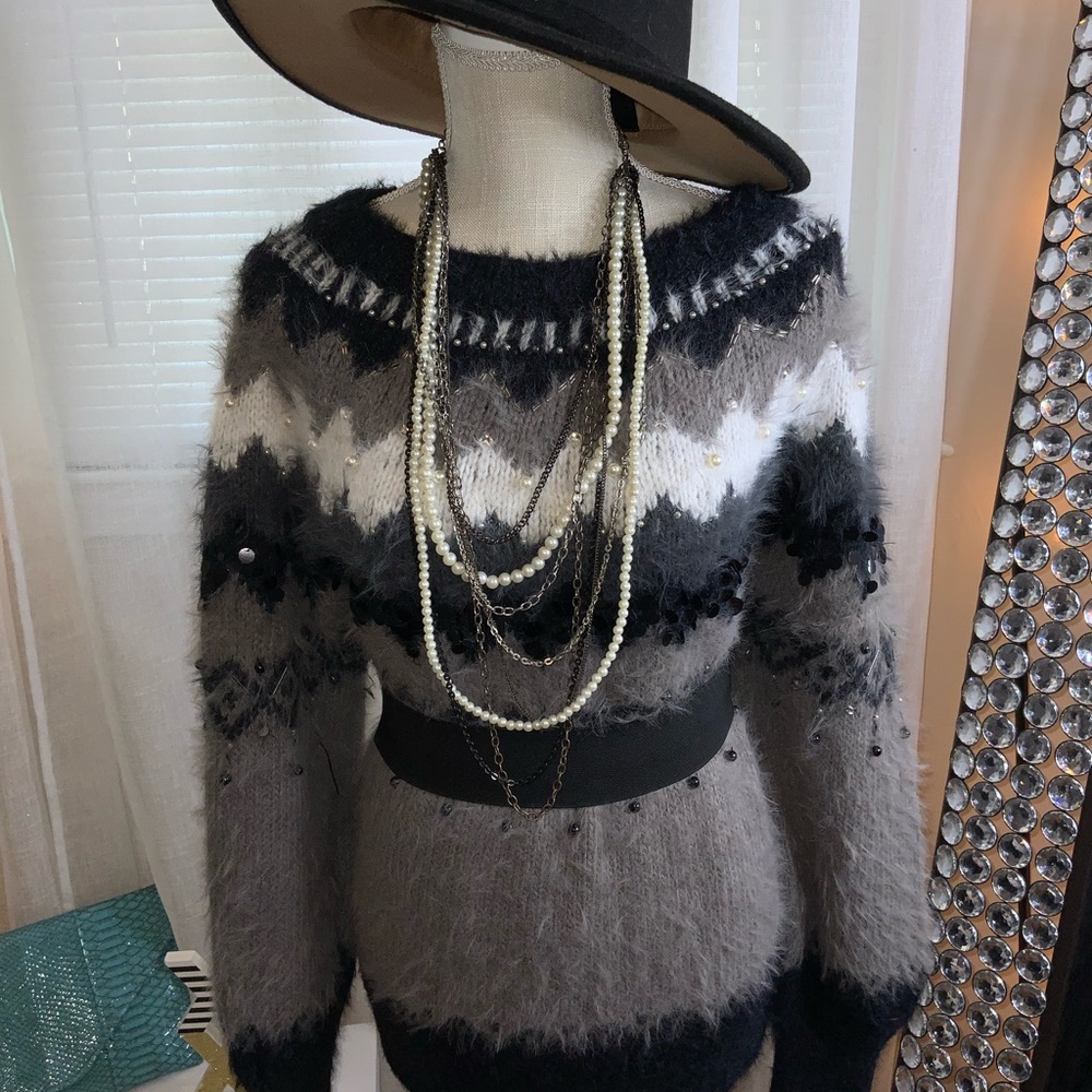 Wool/Cashmere Sweater - Picture 2 of 7